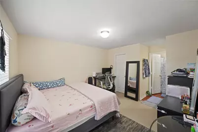 2750 Holly Hall Street #1920, Houston, TX 77054 - Photo 13