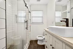 1910 Woodcrest Dr, Houston, TX 77018 - Photo 33