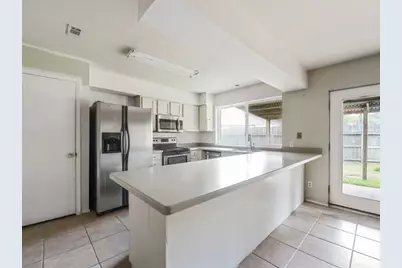 7015 Oakwood Glen Circle, Spring, TX 77379 - Photo 7