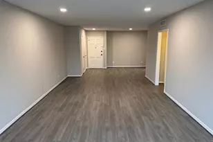 2700 Bellefontaine St, Houston, TX 77025 - Photo 11