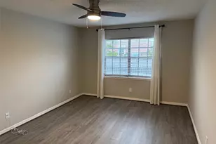 2700 Bellefontaine St, Houston, TX 77025 - Photo 15