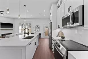 6128 Endeavor Heights Rd, Houston, TX 77091 - Photo 11