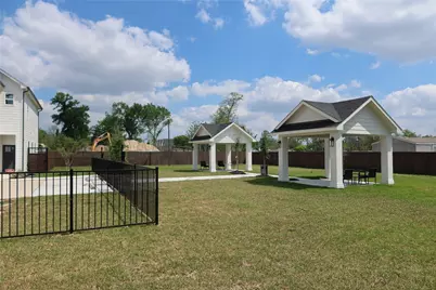 6128 Endeavor Heights Road, Houston, TX 77091 - Photo 29