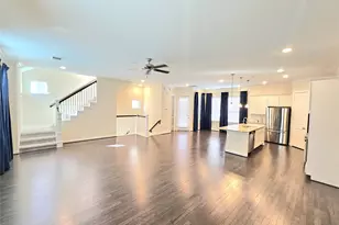 9610 Knights Station Dr, Houston, TX 77045 - Photo 5