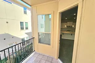 9610 Knights Station Dr, Houston, TX 77045 - Photo 7