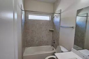 9610 Knights Station Dr, Houston, TX 77045 - Photo 11