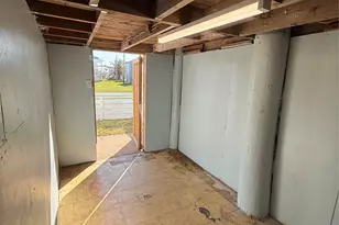 414 Murex St, Freeport, TX 77541 - Photo 13