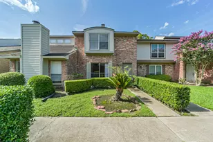 9345 Westwood Village Dr, Houston, TX 77036 - Photo 5