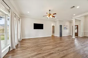 219 Village Dr, Sealy, TX 77474 - Photo 7