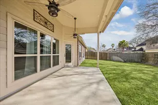 219 Village Dr, Sealy, TX 77474 - Photo 17