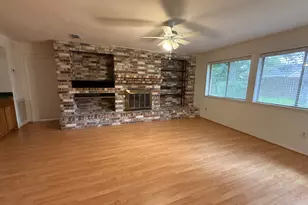 16402 Cavendish Dr, Houston, TX 77059 - Photo 5