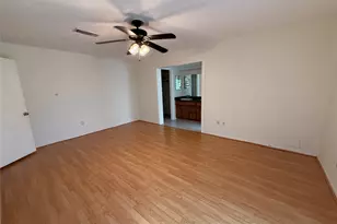 16402 Cavendish Dr, Houston, TX 77059 - Photo 13