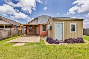 6658 Hawkins Hill Ln, Dickinson, TX 77539 - Photo 31