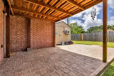 6658 Hawkins Hill Lane, Dickinson, TX 77539 - Photo 29