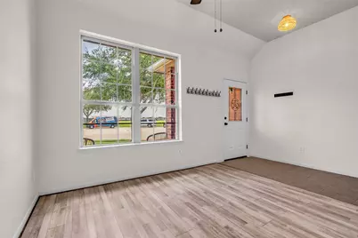 6658 Hawkins Hill Lane, Dickinson, TX 77539 - Photo 7