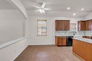 6658 Hawkins Hill Ln, Dickinson, TX 77539 - Photo 13