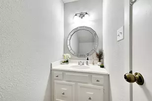 11002 Hammerly Blvd, Houston, TX 77043 - Photo 7