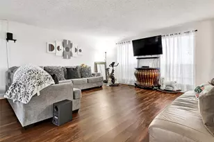 11002 Hammerly Blvd, Houston, TX 77043 - Photo 3