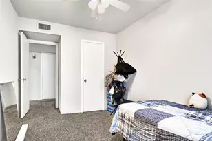 11002 Hammerly Blvd, Houston, TX 77043 - Photo 21