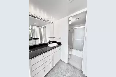 2016 Main Street #1814, Houston, TX 77002 - Photo 21