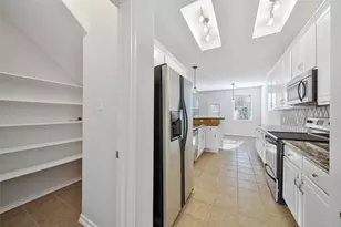 35 Ledgestone Pl, The Woodlands, TX 77382 - Photo 13