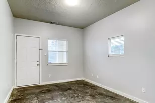 5418 Kiam St, Houston, TX 77007 - Photo 13