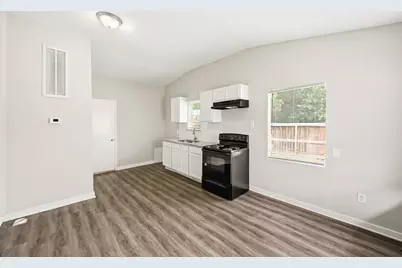 10001 Lucore Street #BACK, Houston, TX 77017 - Photo 5