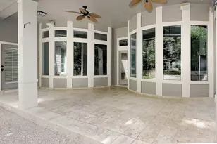 122 Lansdowne, The Woodlands, TX 77382 - Photo 35