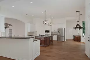 122 Lansdowne, The Woodlands, TX 77382 - Photo 11