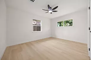5655 Edith St, Houston, TX 77081 - Photo 25