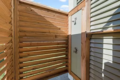 1019 Brighton Jones Blvd, Gilchrist, TX 77617 - Photo 29