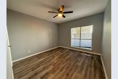 10049 Westpark Drive #107, Houston, TX 77042 - Photo 5