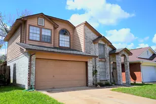 133 Cotton Dr, Lake Jackson, TX 77566 - Photo 3