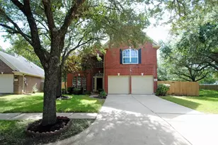 819 Fairpark Ln, Sugar Land, TX 77479 - Photo 1