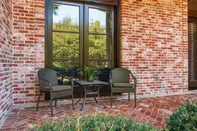 67 W Ambassador Bend, The Woodlands, TX 77382 - Photo 5