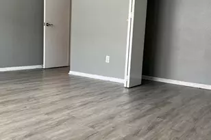 10909 Glenwolde Dr, Houston, TX 77099 - Photo 9