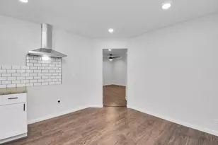 262 De Boll St, Houston, TX 77022 - Photo 7