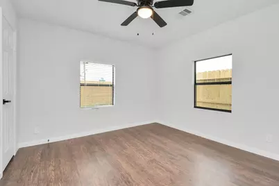 262 De Boll Street, Houston, TX 77022 - Photo 11