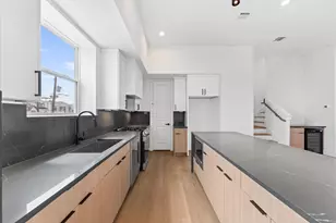 3209 Baer St, Houston, TX 77020 - Photo 9