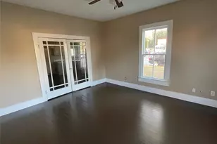 405 10th St, Hempstead, TX 77445 - Photo 3