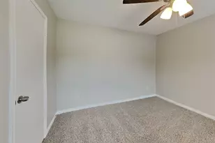 16280 Sun View Ln, Conroe, TX 77302 - Photo 9