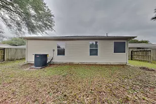 16280 Sun View Ln, Conroe, TX 77302 - Photo 17