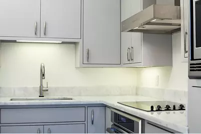 5000 Montrose Boulevard #9D, Houston, TX 77006 - Photo 3