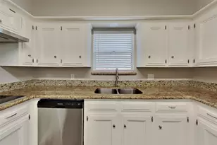 12311 Oak Park Dr, Houston, TX 77070 - Photo 3