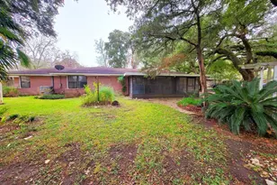 706 Maple St, Sweeny, TX 77480 - Photo 35