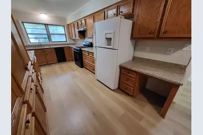 706 Maple Street, Sweeny, TX 77480 - Photo 11