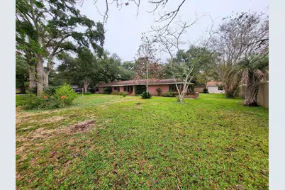 706 Maple Street, Sweeny, TX 77480 - Photo 5