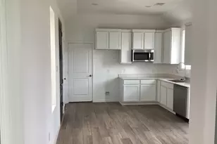 2607 Pne Blf Dr, Rosenberg, TX 77469 - Photo 3