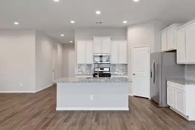 475 Westlake Landing, Conroe, TX 77304 - Photo 13