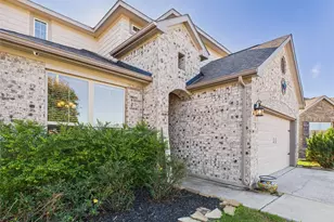 3202 Explorer Dr, Texas City, TX 77591 - Photo 3